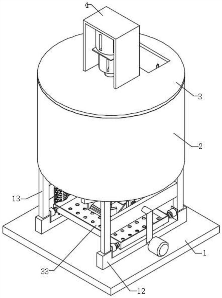 Crushing and granulating device for producing organic fertilizer