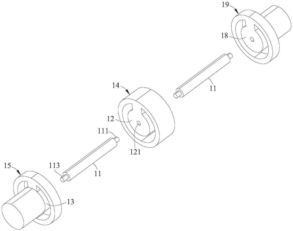 Low-pass filtering structure and filter