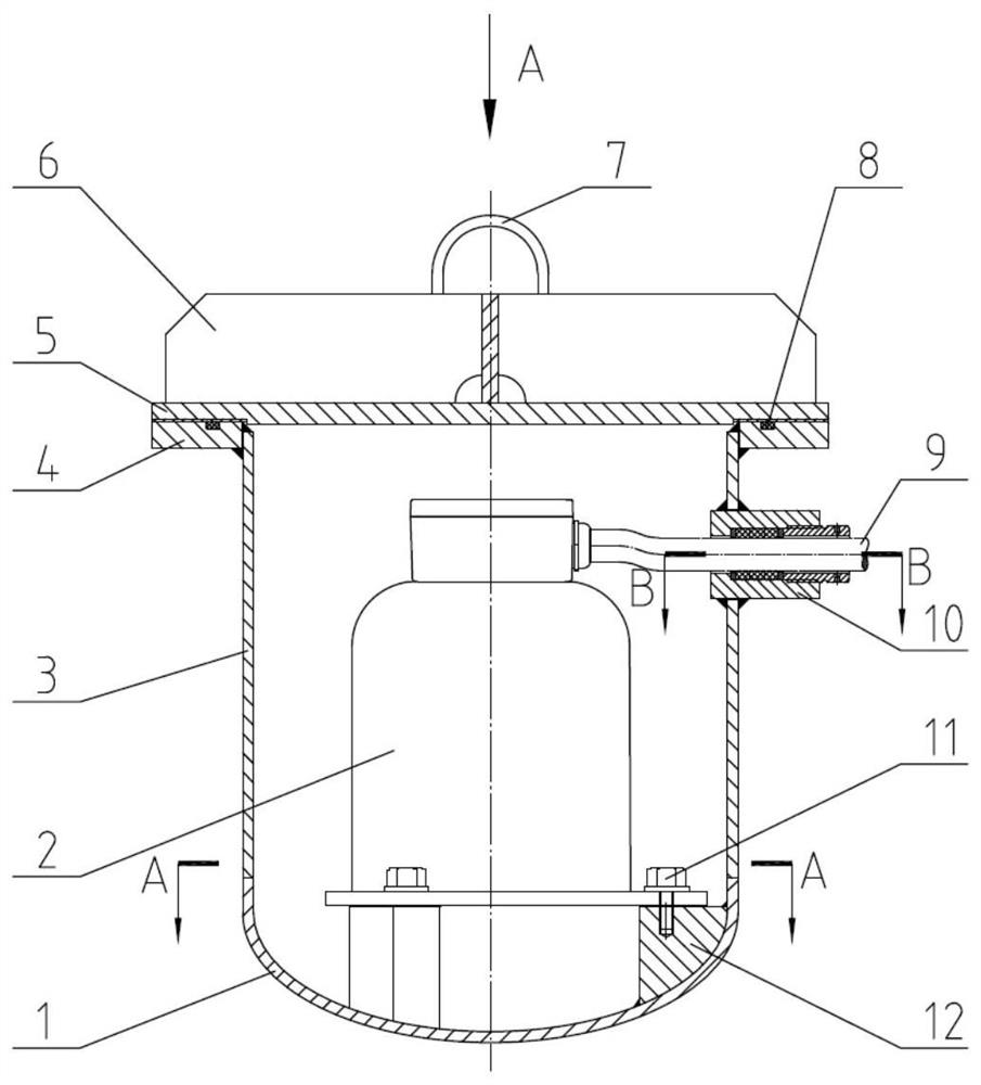 Black box pressure-resistant storage tank for submersible vehicle