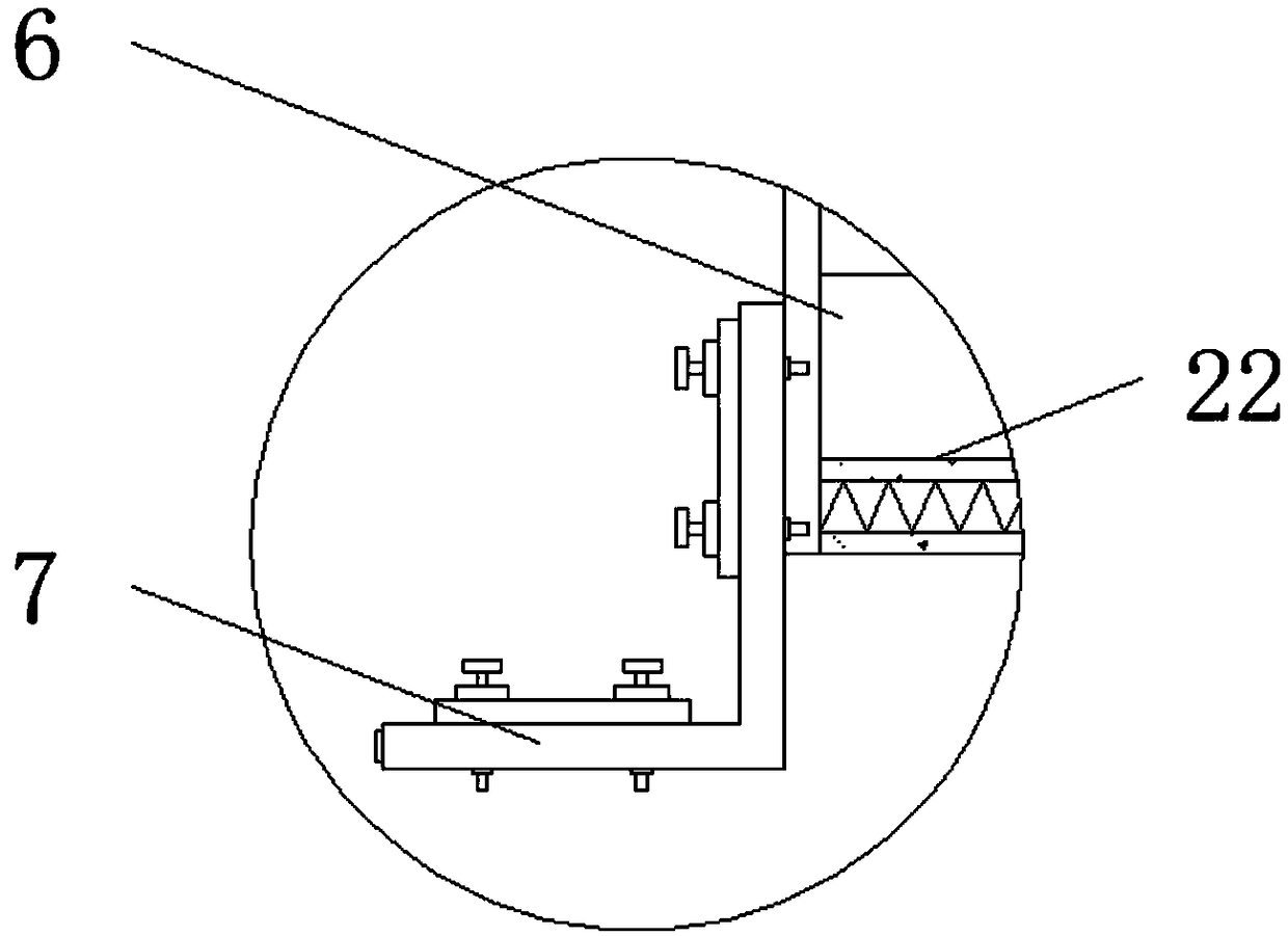 Reflective membrane and backlight module capable of preventing non-uniform brightness of two sides of displayer