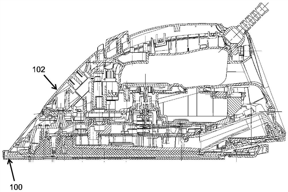 Ironing shoe with heat-conducting protruding structure