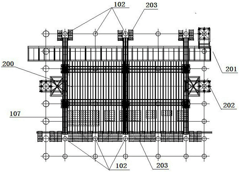 Pile top supporting walking type moving piling platform