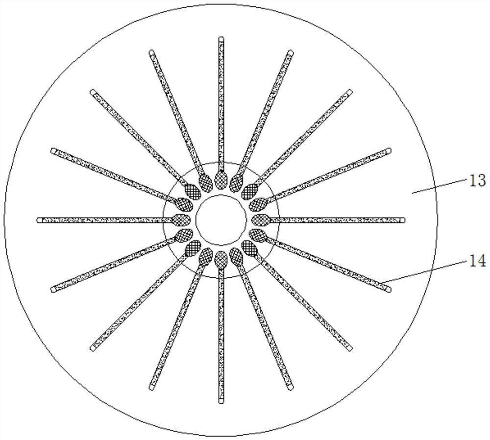 A fixing device for rust removal of environmentally friendly steel pipes that can be centered and self-generated