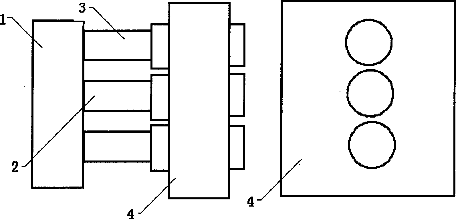 Compressing apparatus and control method for multi-cylinder synchronously pressurizing