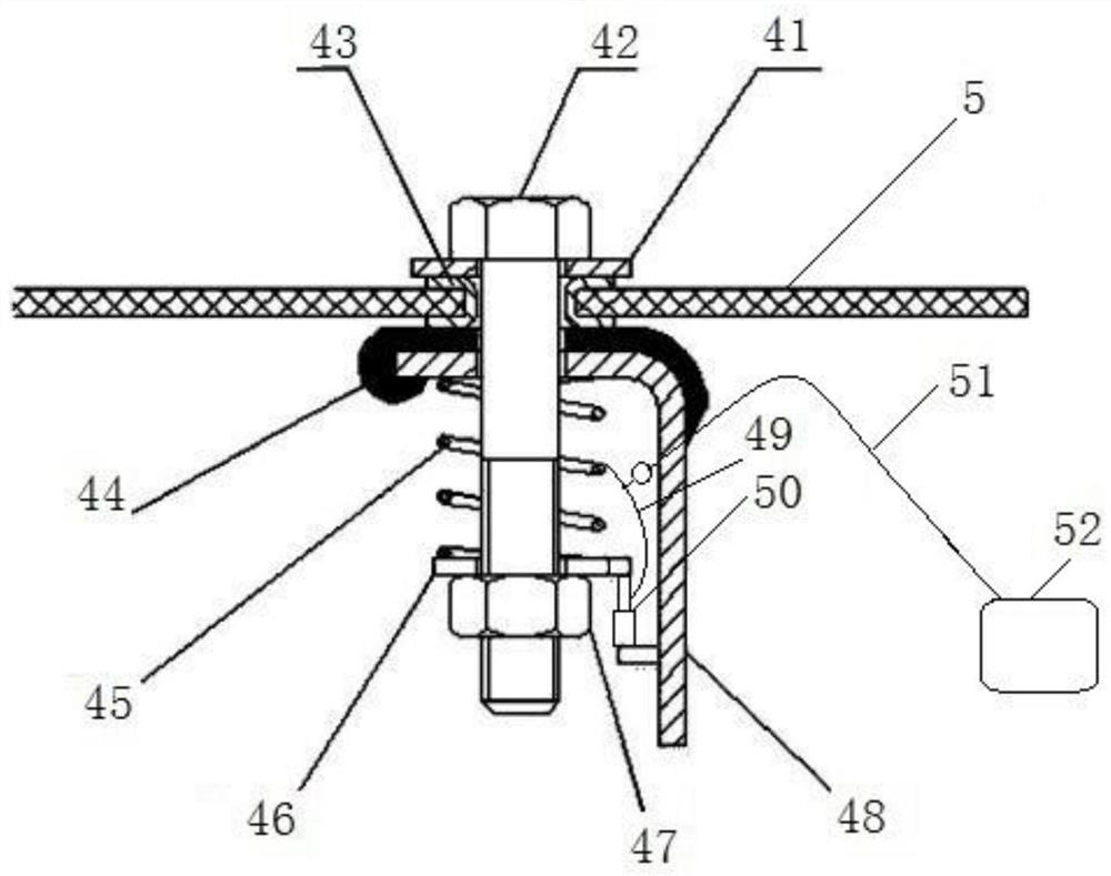 A construction method for cleaning the clogged screen hole of vibrating screen