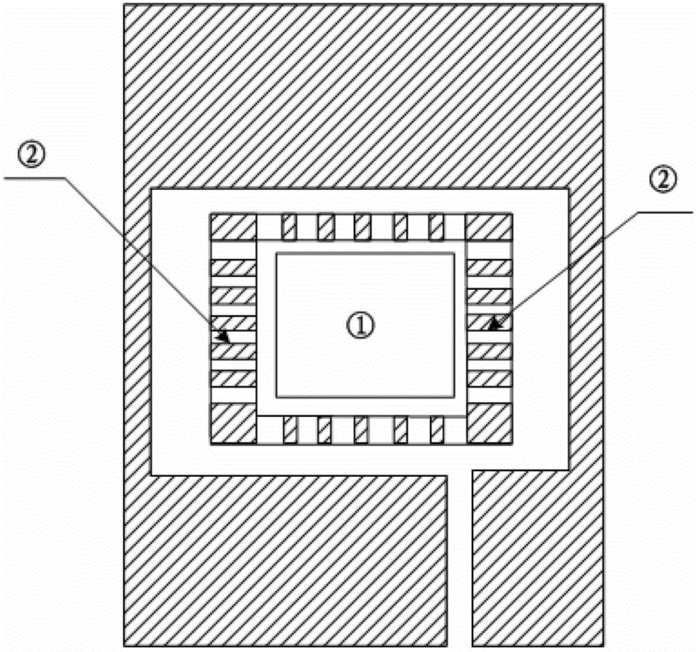 Protection ring for preventing short circuit of test structure, and manufacturing method and package testing method thereof