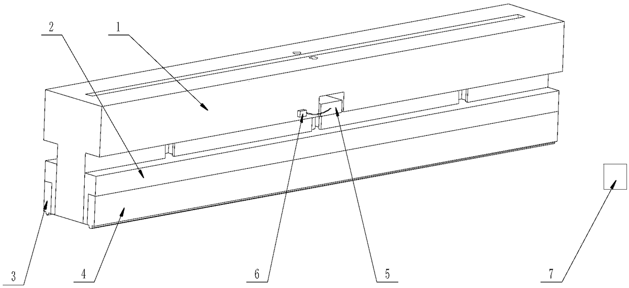 Powder spreading device and powder spreading method capable of automatically switching scrapers in SLM forming process