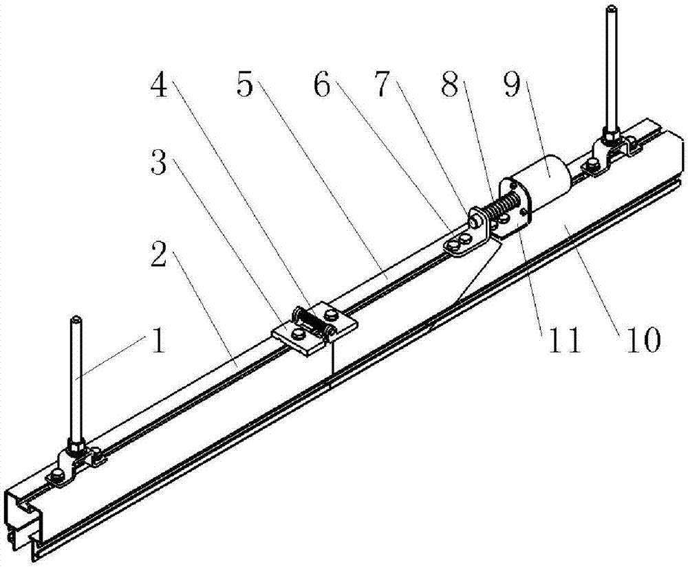 Self-breakage rail mechanism for thick-fine combined conveying system