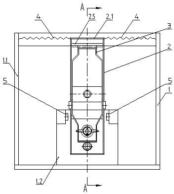 Quick connection mechanism between field seeder and walking machinery