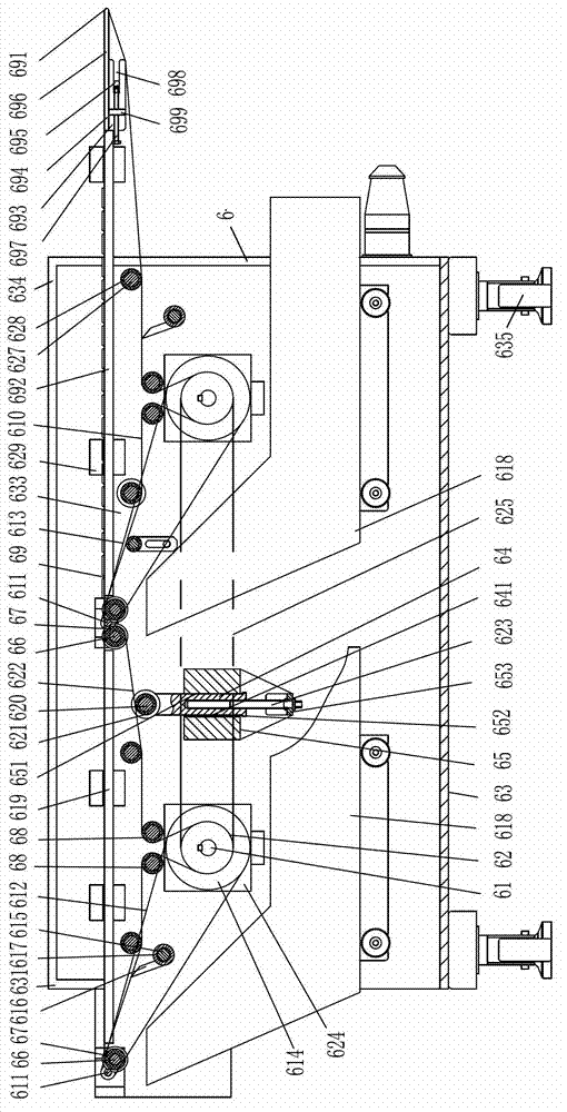 Oil-spraying sesame-scattering machine