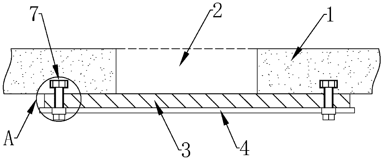 Post-cast belt supporting-free structure and post-cast belt construction method