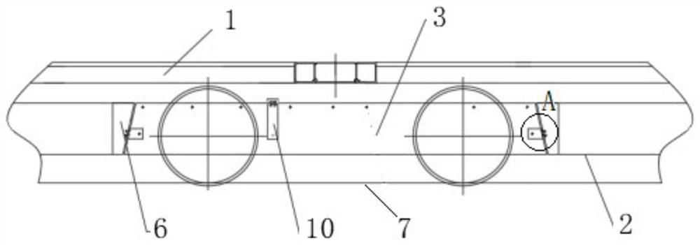 Rail train bogie side skirt structure and rail train