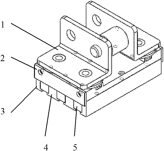 Wall surface mobile robot based on gecko motion organism structural form bionics