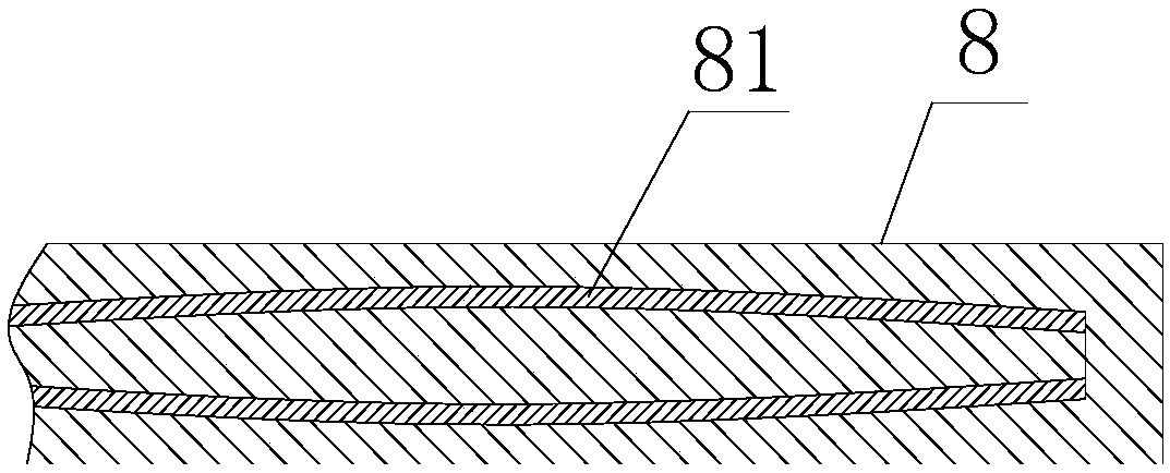 Automatic feed supplementing straw smashing device