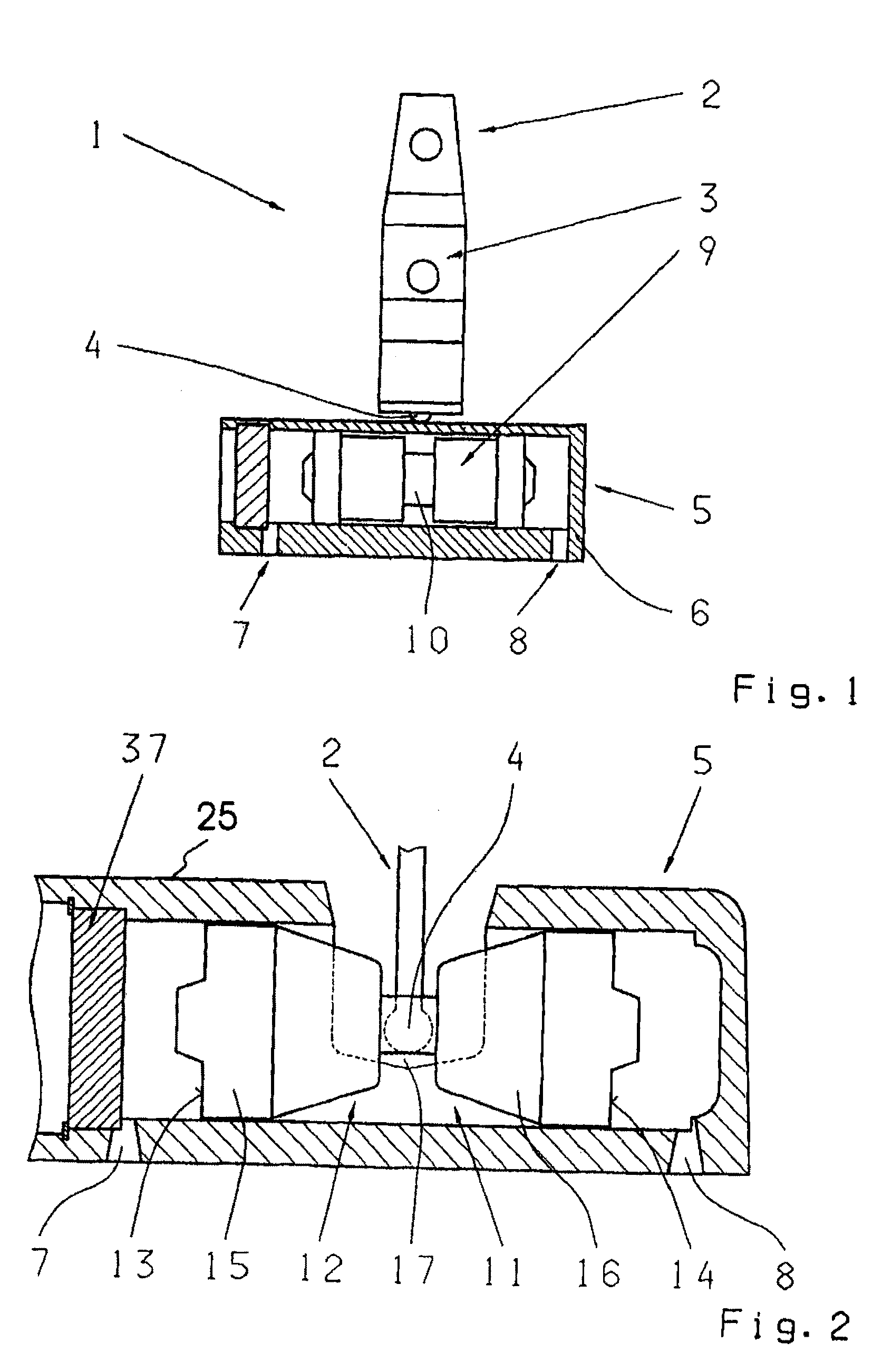 Shifting device for shifting a motor vehicle gear box