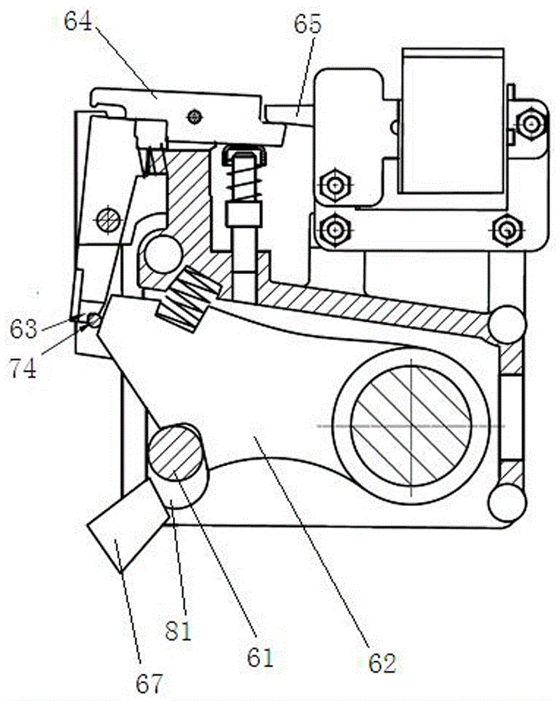 Trip device and spring operating mechanism using the trip device