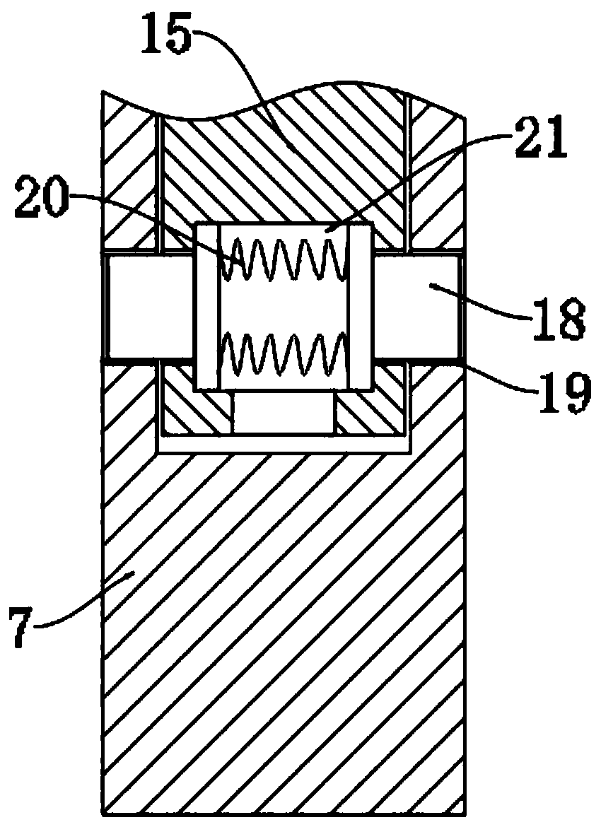 Indoor fragrant-flowered garlic planting device capable of expanding planting area