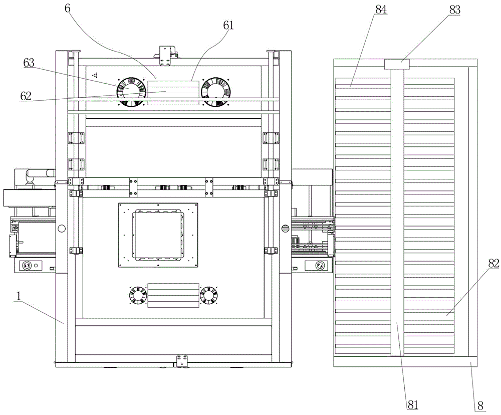 Vertical type oven capable of collecting materials automatically