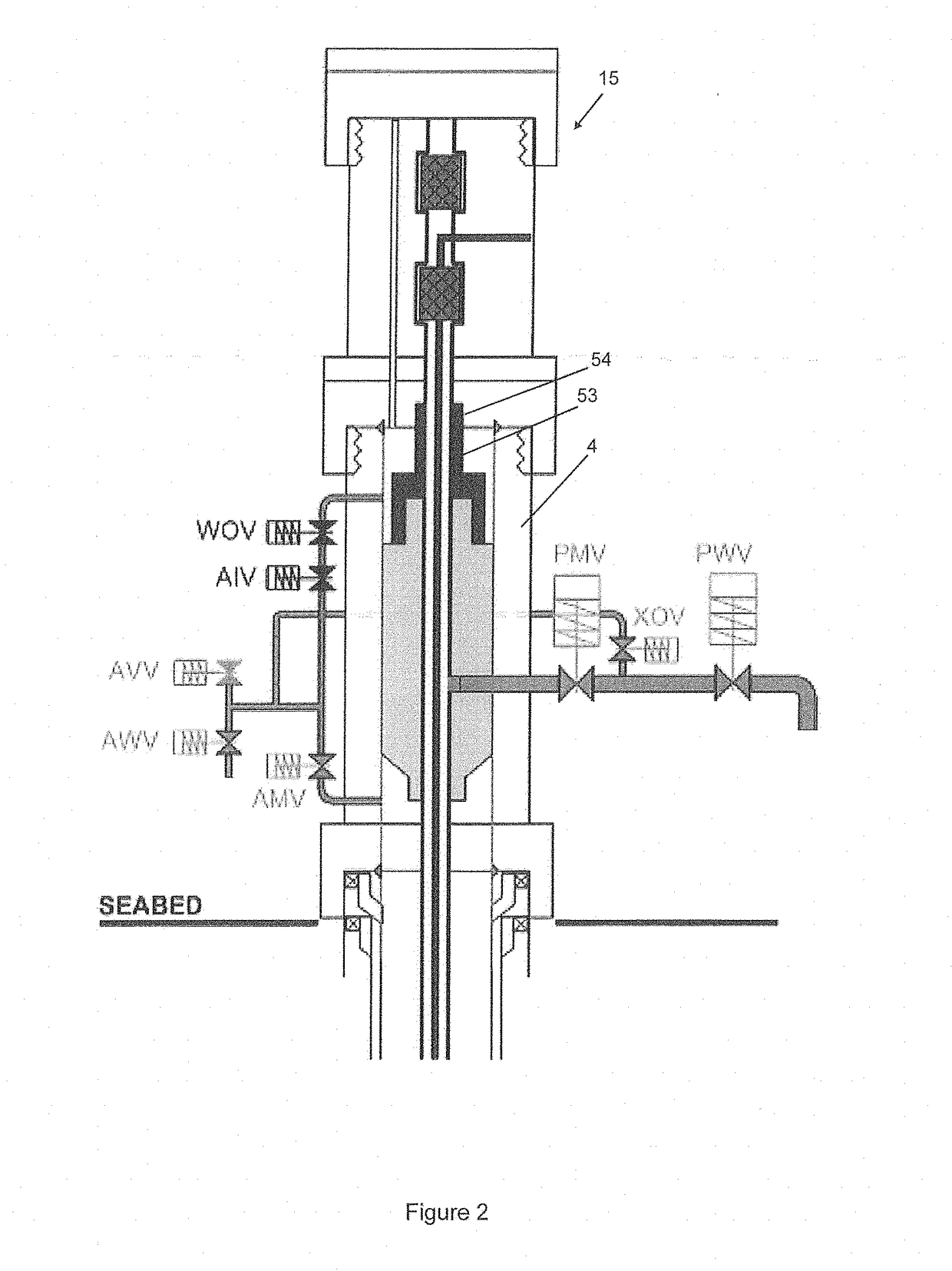 Subsea universal xmas tree hang-off adapter