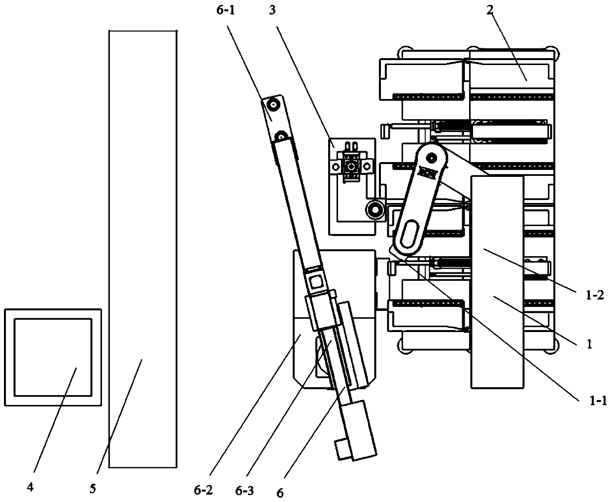 Automatic feeding and discharging device for perforating bullet assembling