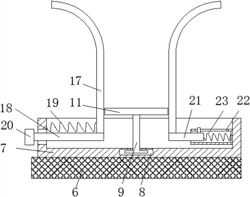 Conveying device of peach splitting machine