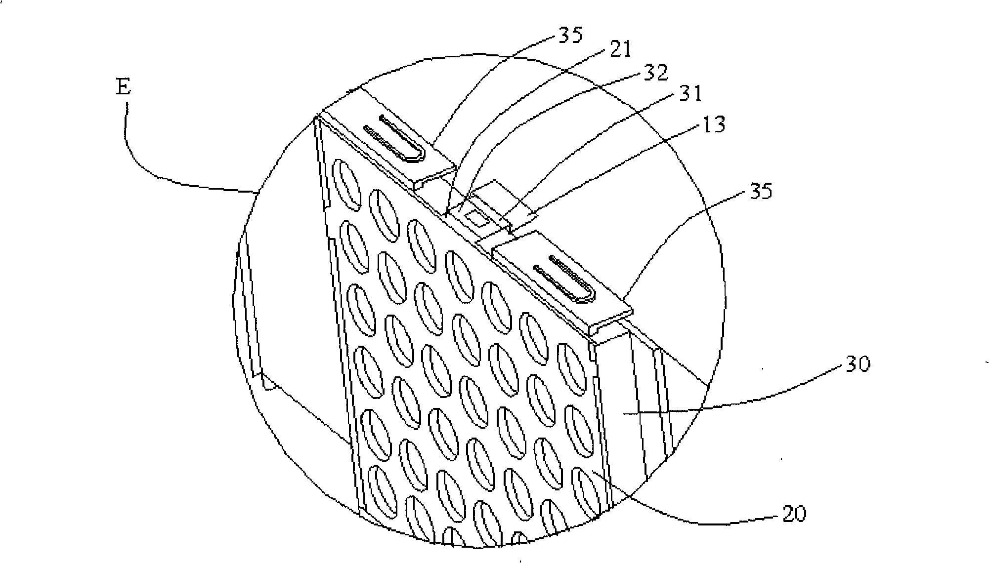 Heat radiating device of air-guide duct