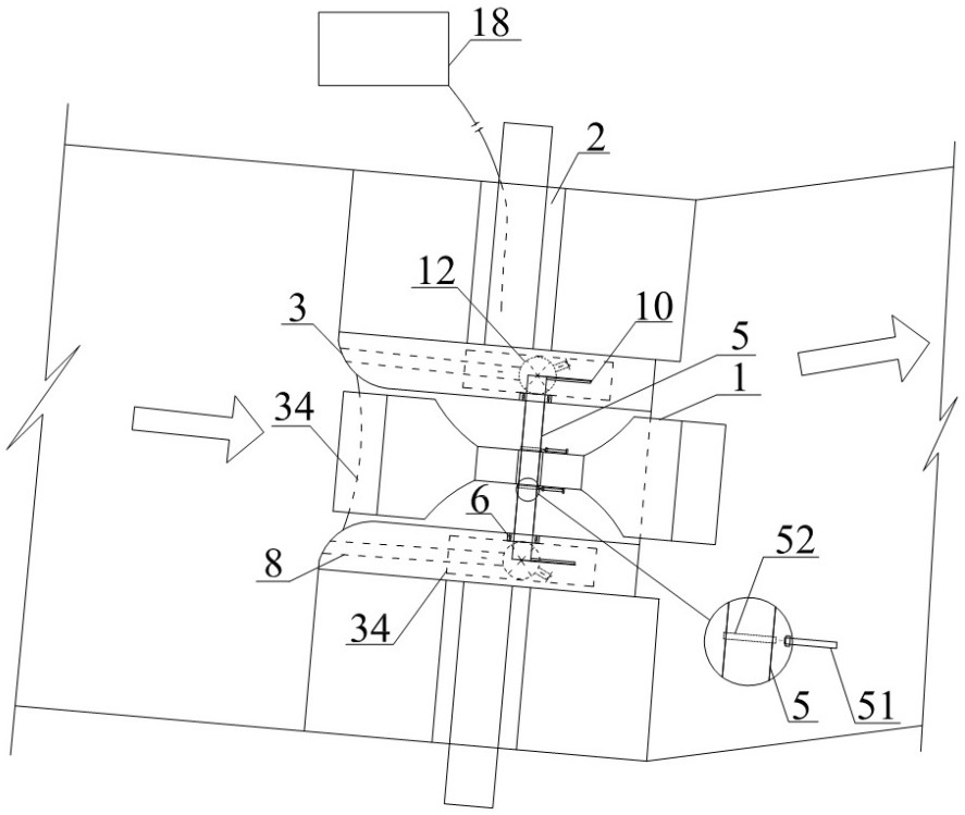 A hydraulic device for automatically fetching and delivering water and its application method