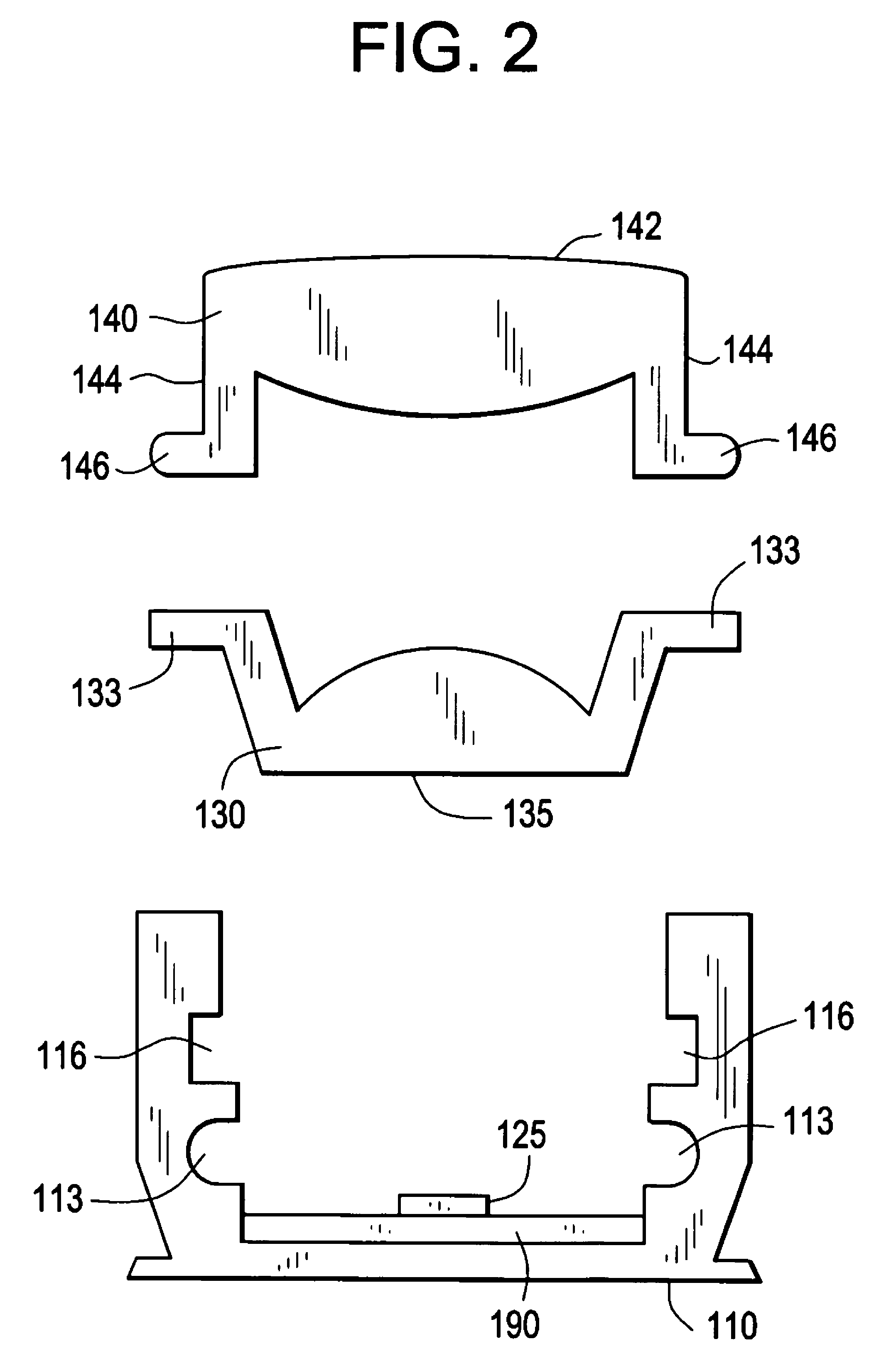 Linear lighting apparatus with increased light-transmission efficiency