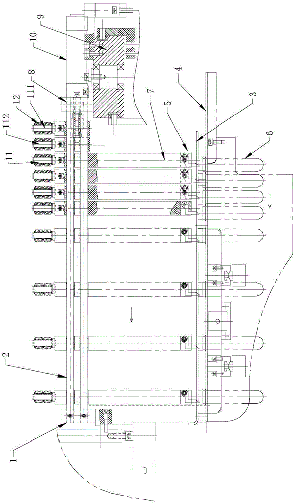 Blow molding machine preform variable pitch device