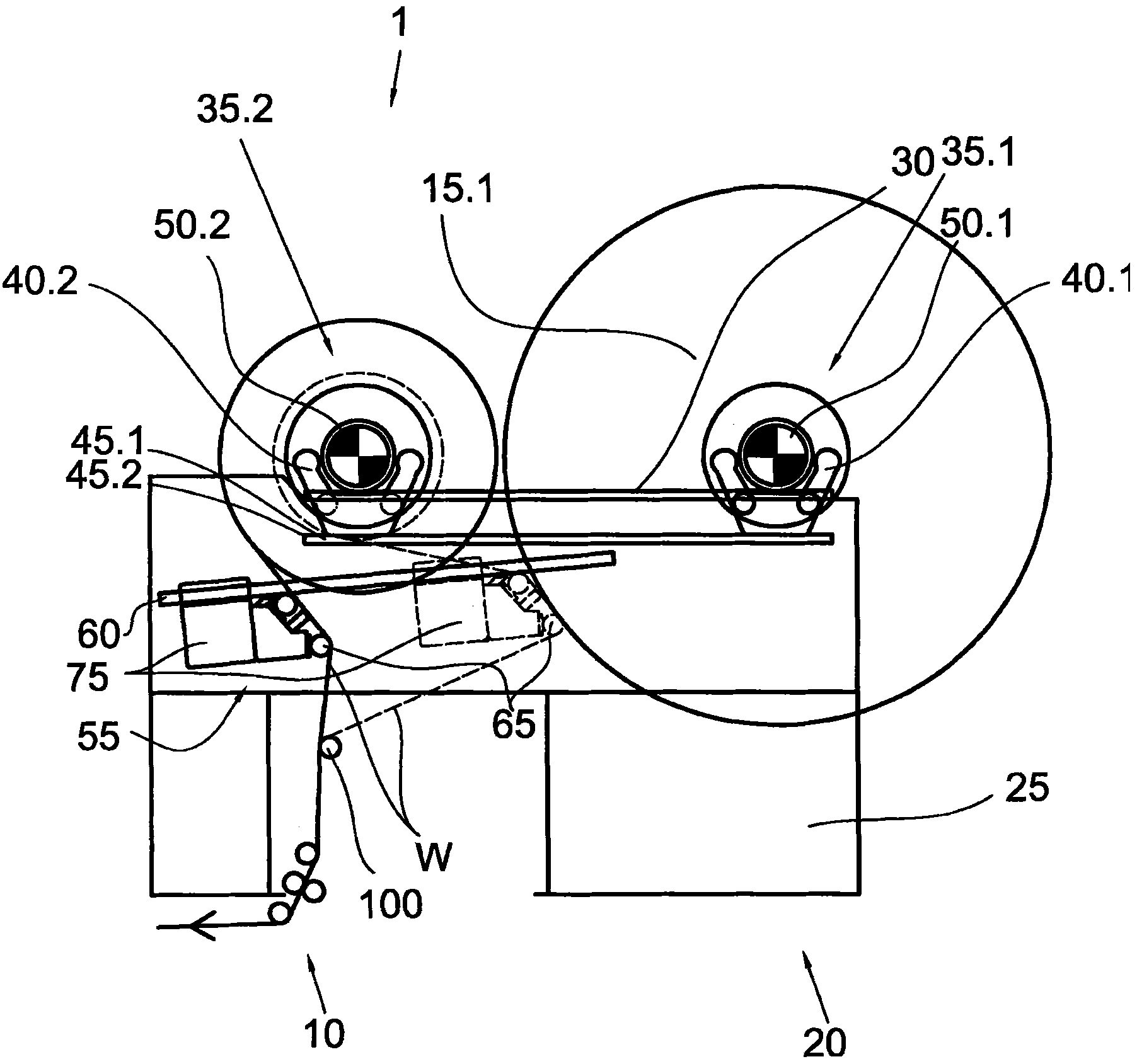 Method for longitudinally slitting fibrous web using longitudinal splitting machine