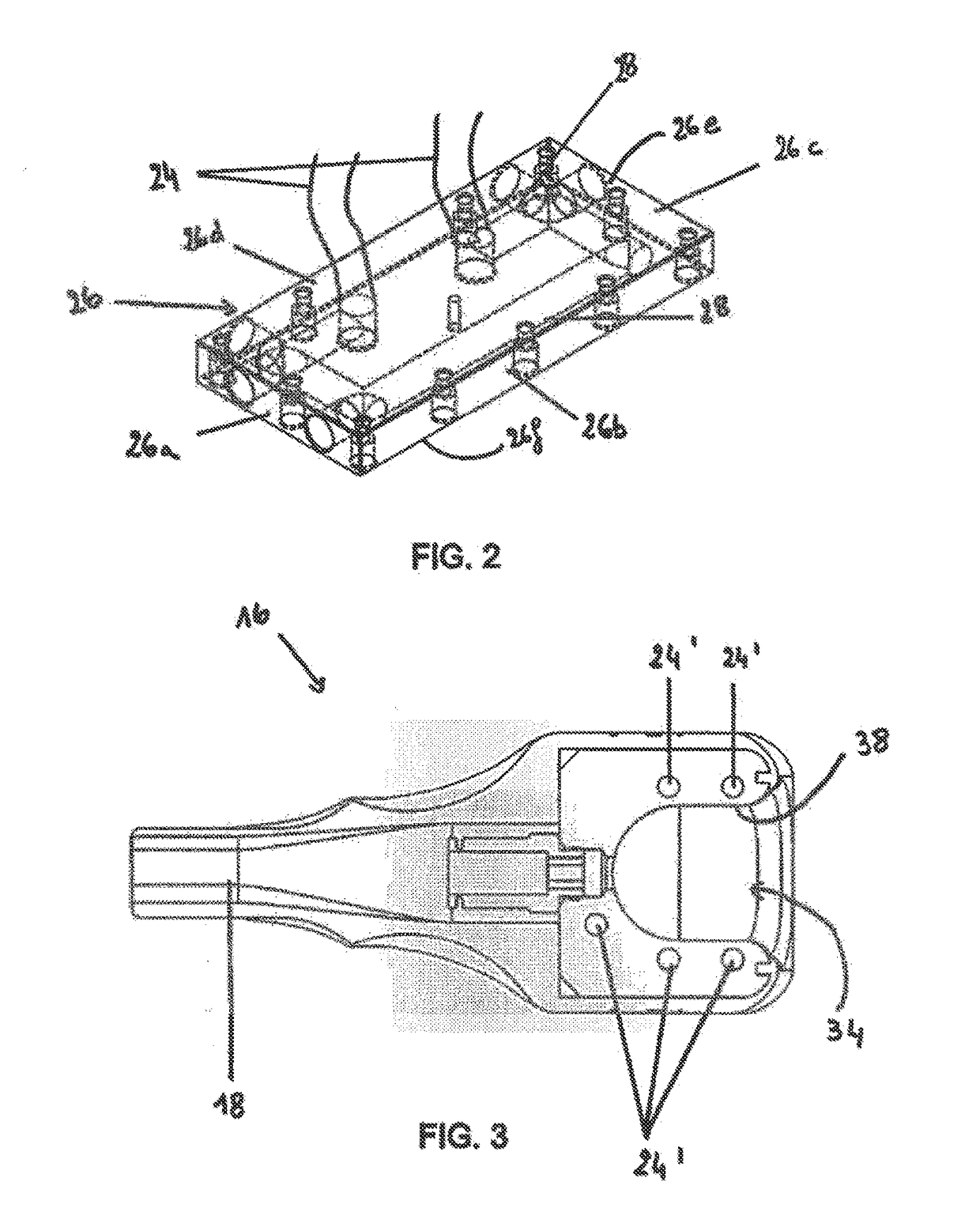 System for reducing localised fatty masses by means of cold application, applicator for such a system and non-invasive treatment method for reducing fats by means of cold application