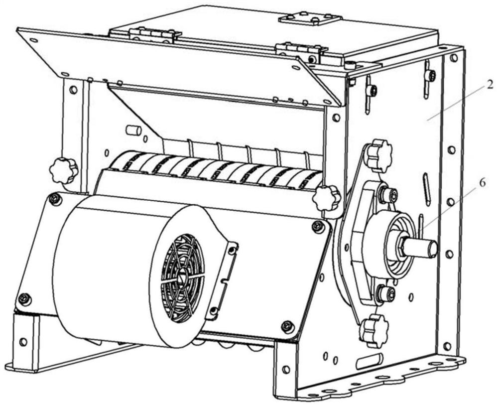 Self-disturbance small-particle-size dual-purpose mechanical and pneumatic combined type collecting and discharging device