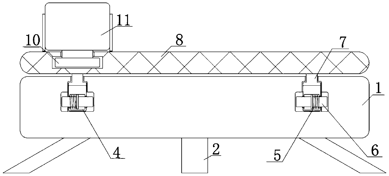 Bird repelling gun using recoil force to anticlockwise rotate and replace gun barrel and used for airport