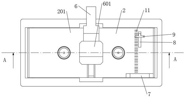 Machining table for bending plate metal and bending method thereof