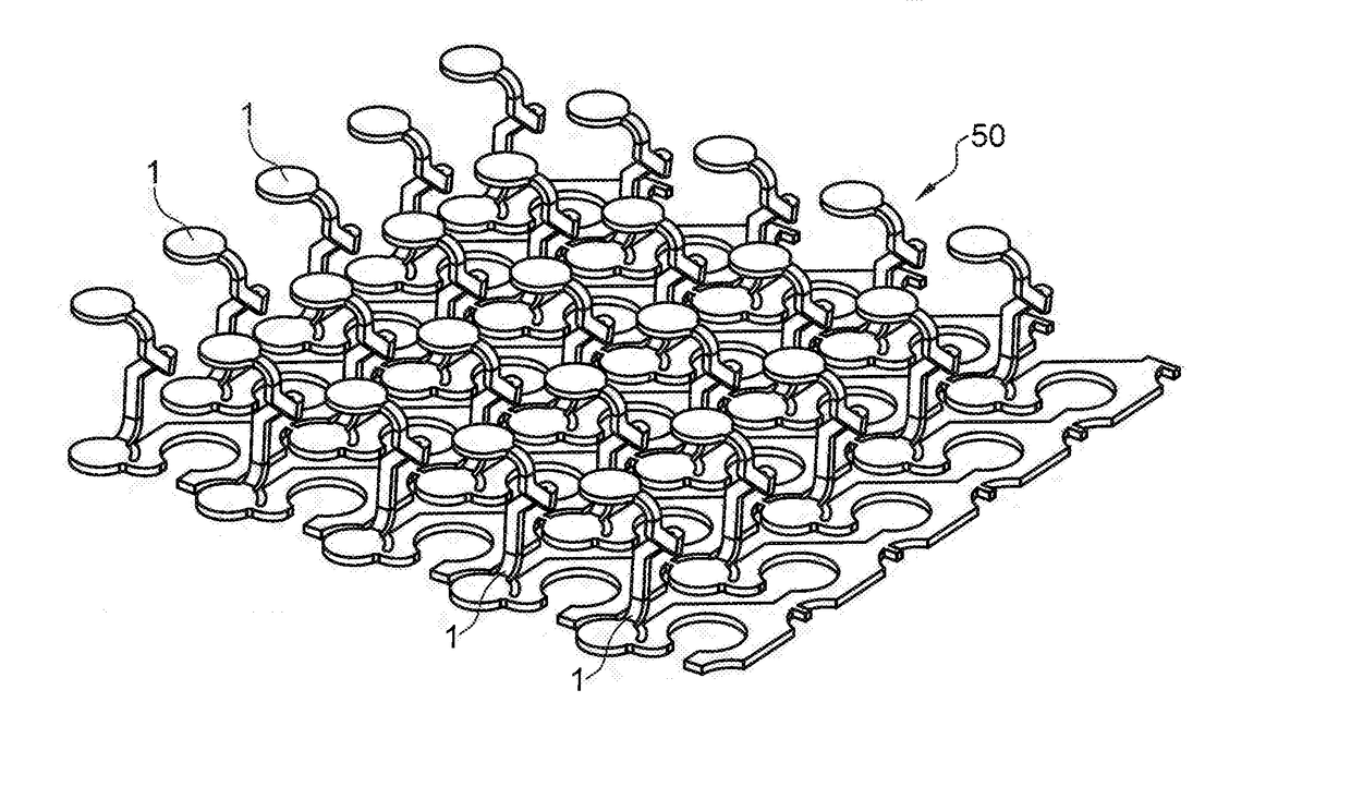 Connector for matrix connection between a housing and a support, comprising a bent main body