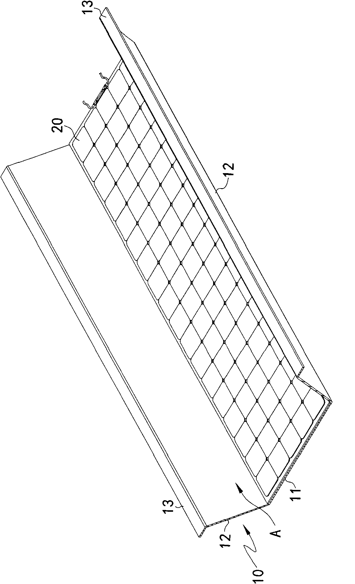 Wave plate structure with solar panel