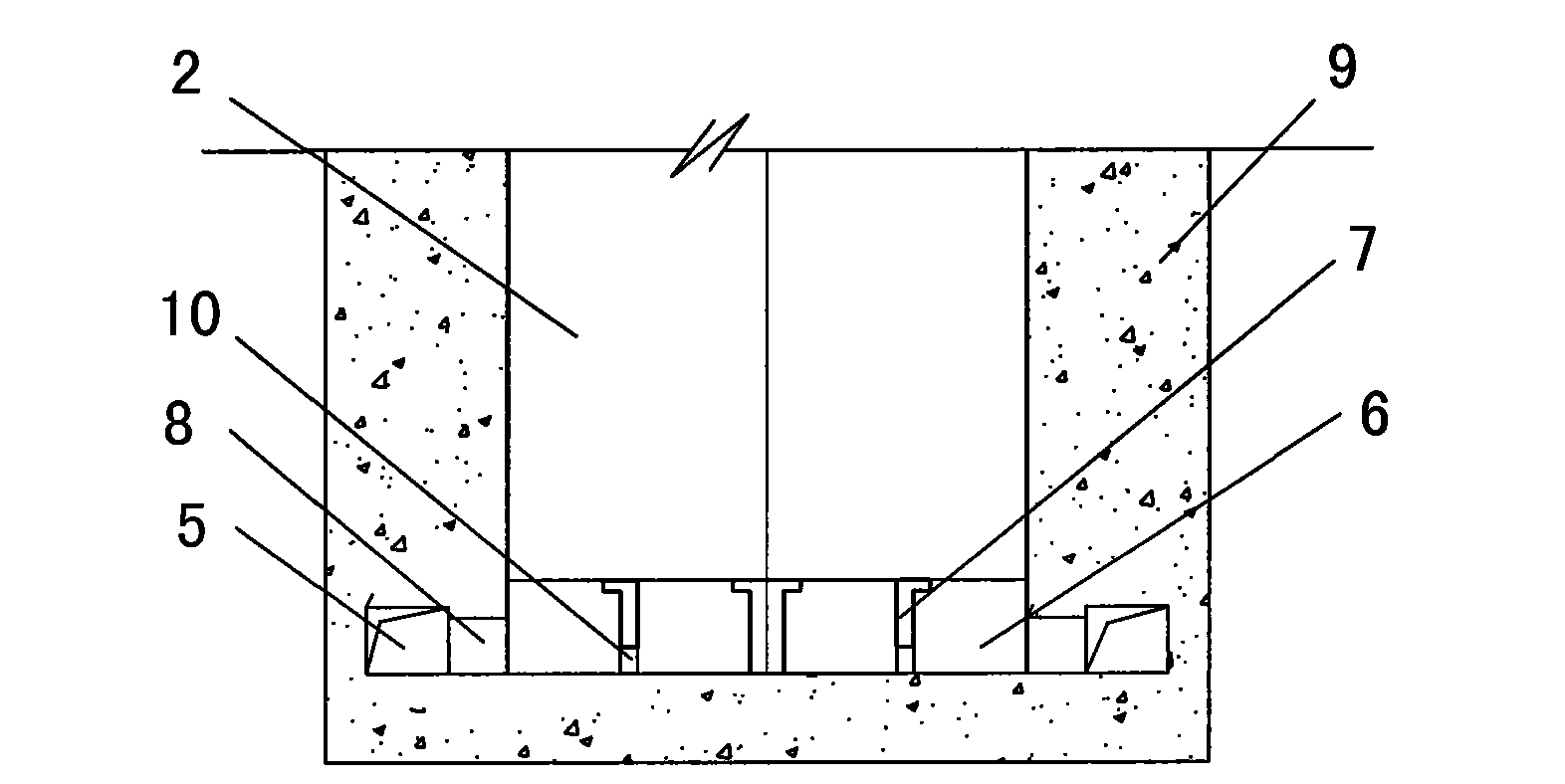 Ship lock concentration and dispersion delivery system without calm section