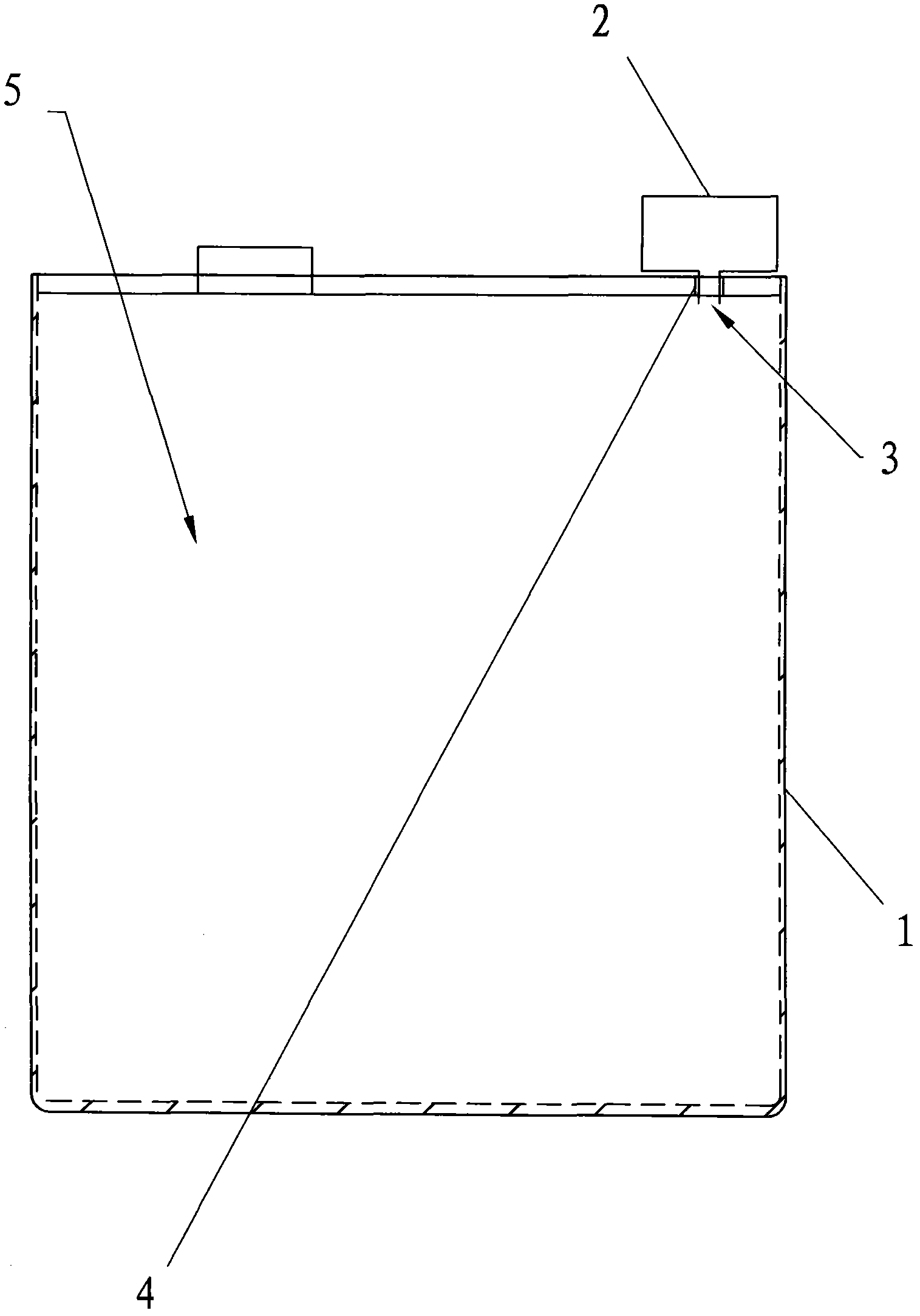 Secondary lithium ion battery and electric capacity improving method thereof