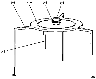 Mold stripping machine with two speeds for casting