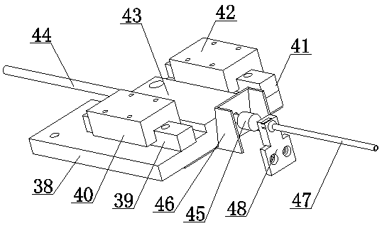 Clutch self-control traction device for pre-coating type film laminating machine