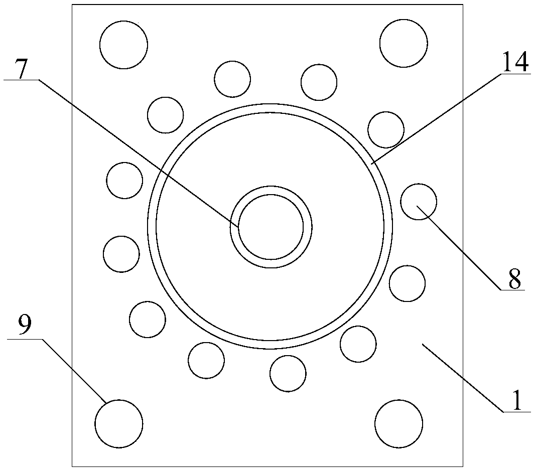 Signal receiving antenna mounting base capable of adjusting orientation and inclined angle