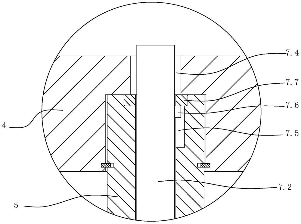 Ground wire hitching device convenient for hitching