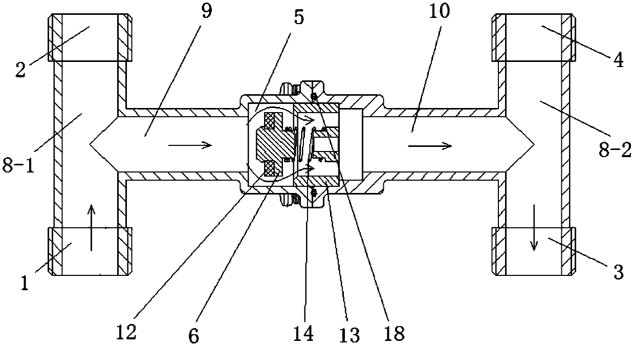 Anti-blocking one-way valve and center water heating system