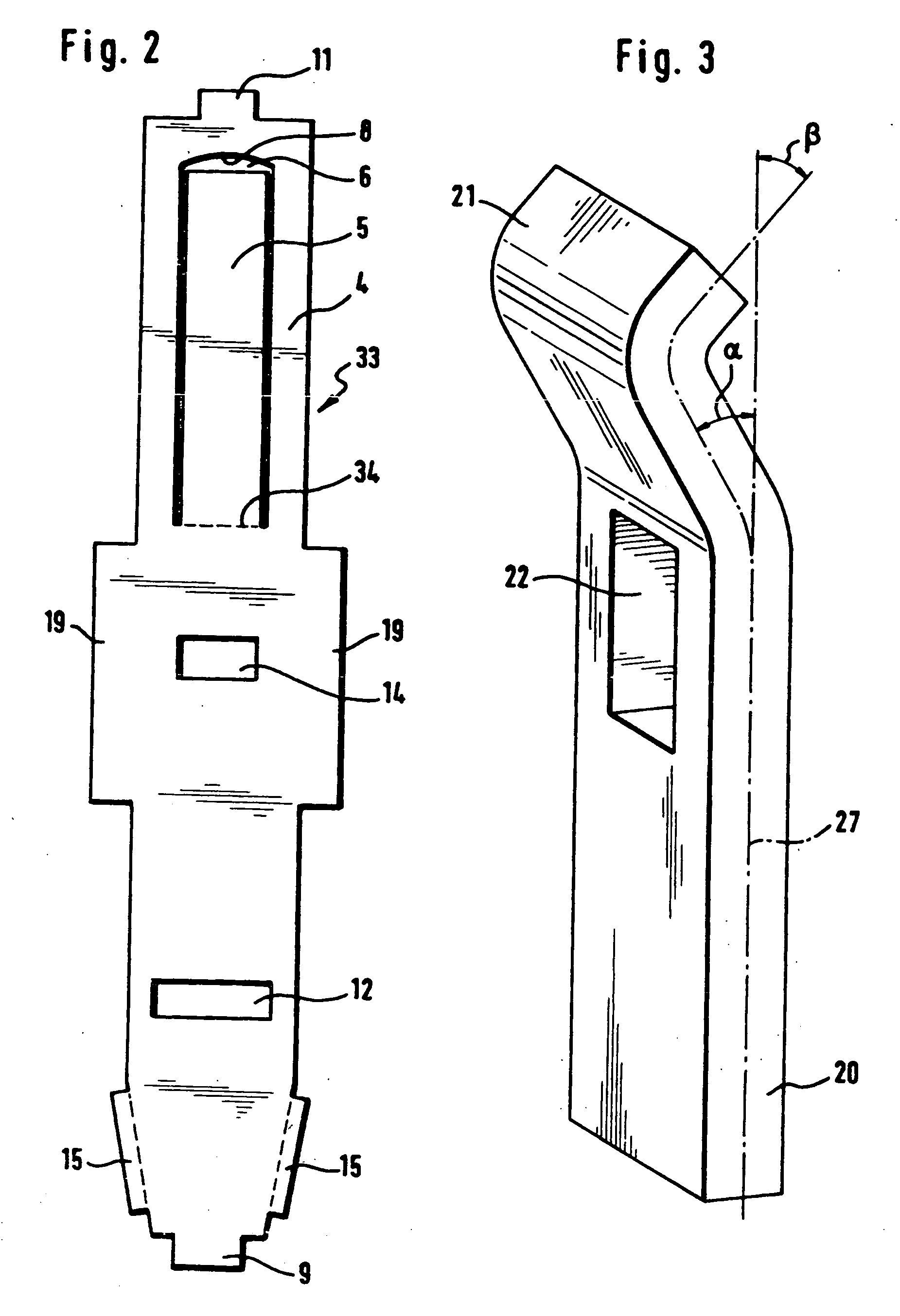 Electrical plug, holder, system having an electrical plug and a holder, and method of making a connection between an electrical plug and a holder