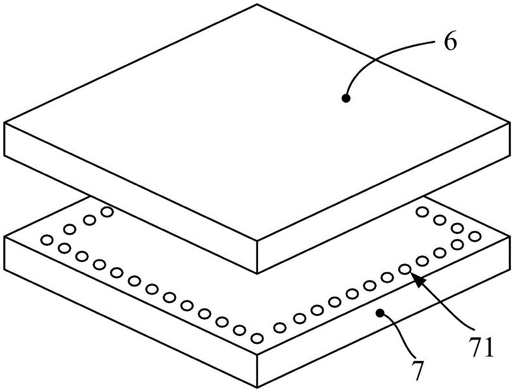 Connecting device and connecting method of metal-and-plastic mixed thin-wall structure