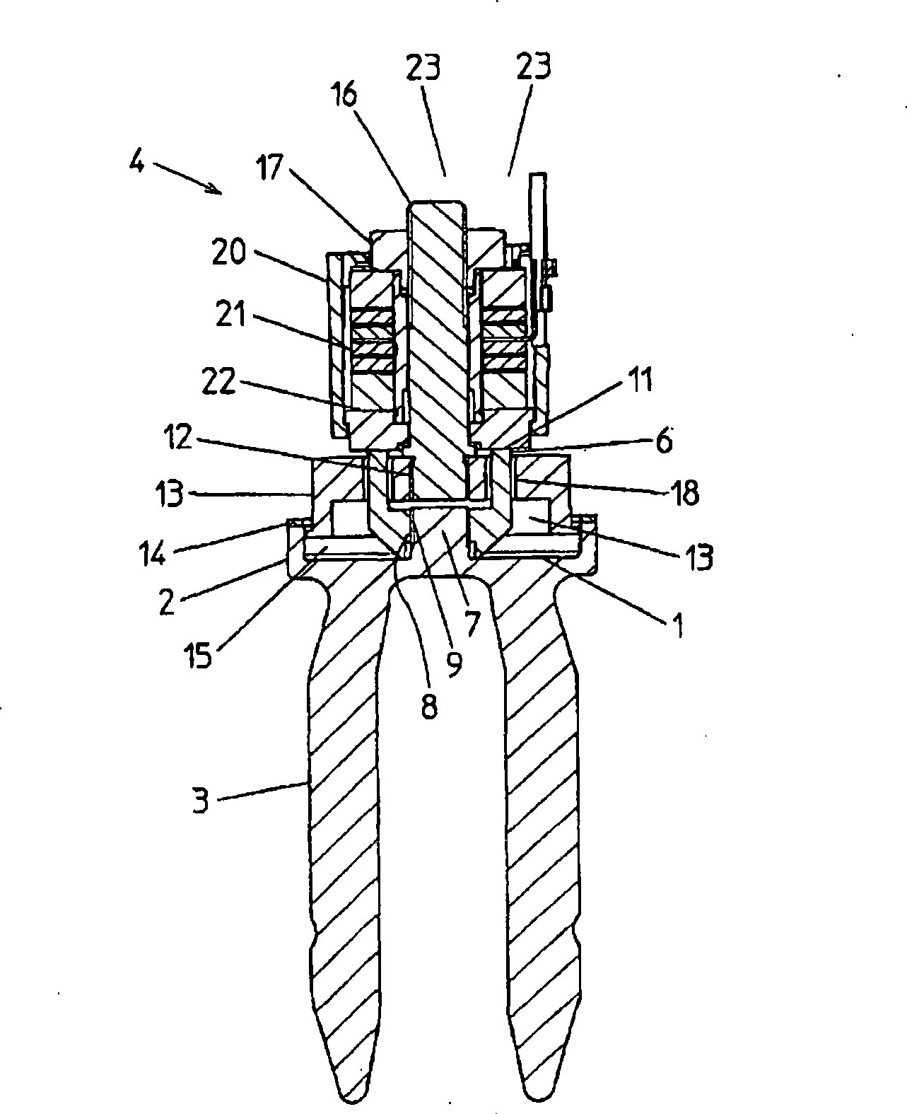 Fill level measuring device for determining and/or monitoring a fill level