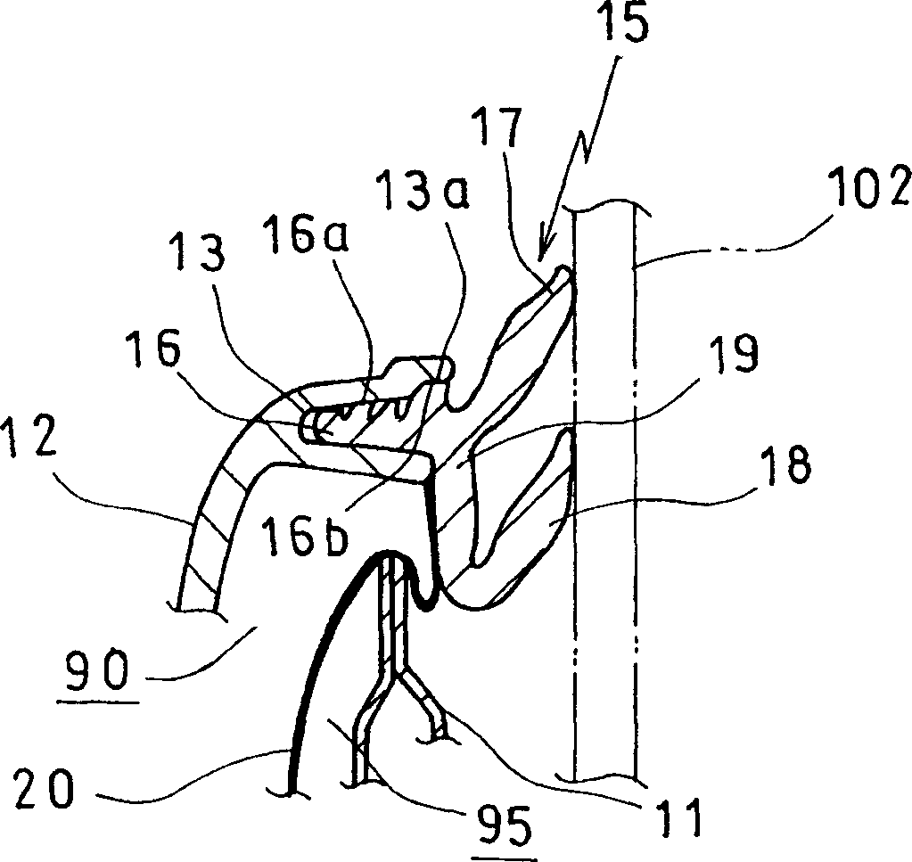 Bus door structure and sound insulating plate