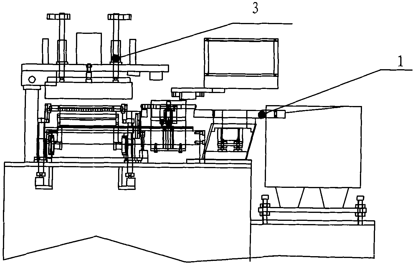 Automatic magnetizing apparatus and method of two poles of magnetic sheet