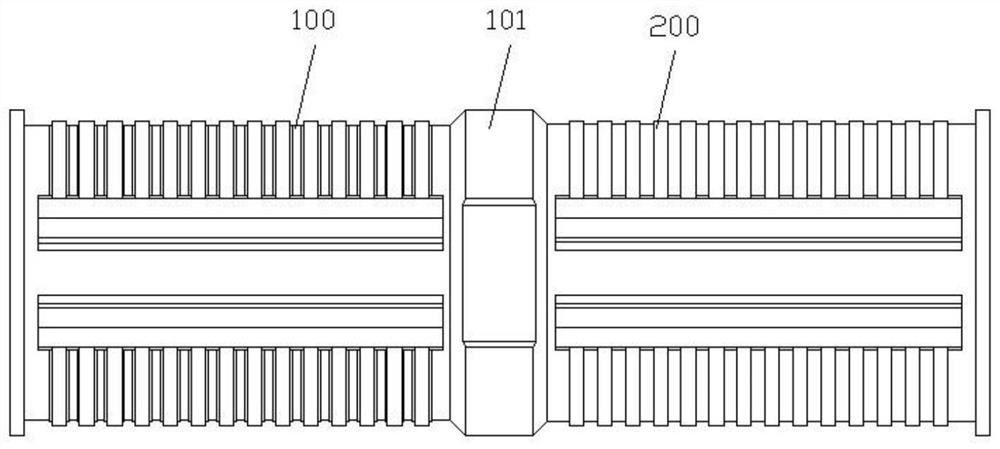 Lightweight thermal insulation device for composite material cylinder and manufacturing method thereof