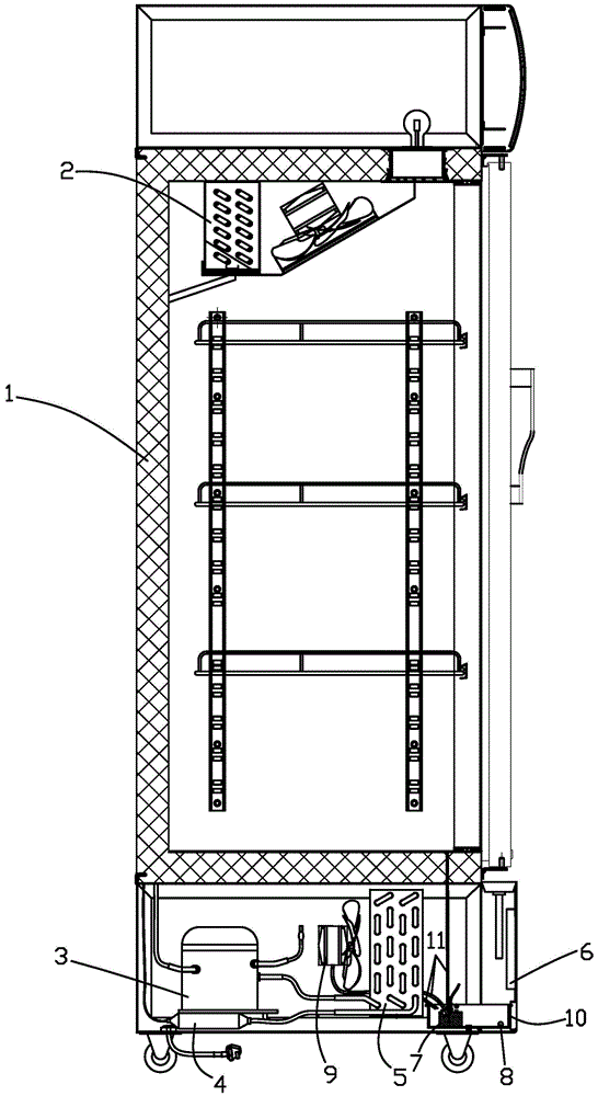 Refrigerator defrosting water heat dissipation system